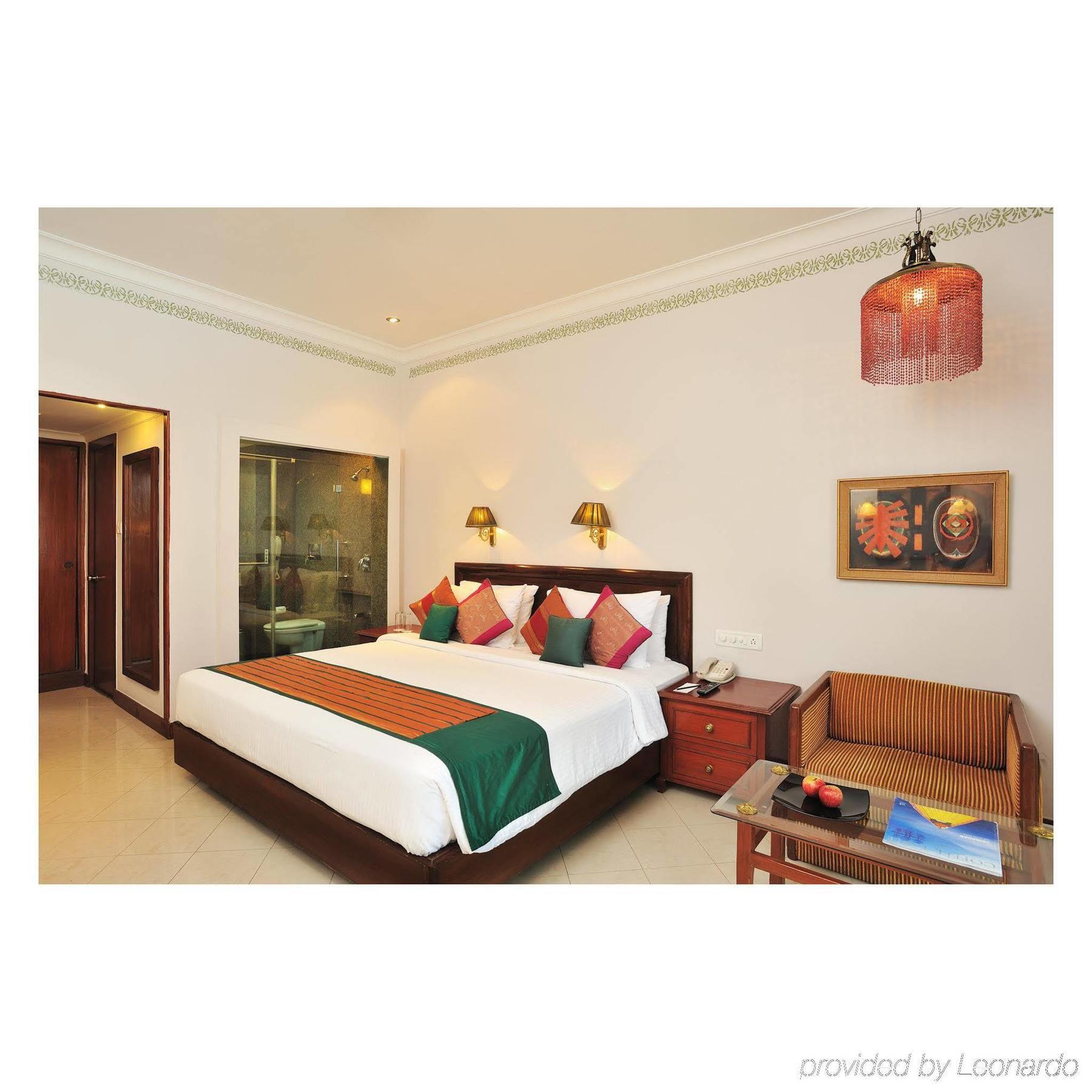 Taj Chandela Кхаджурахо Экстерьер фото
